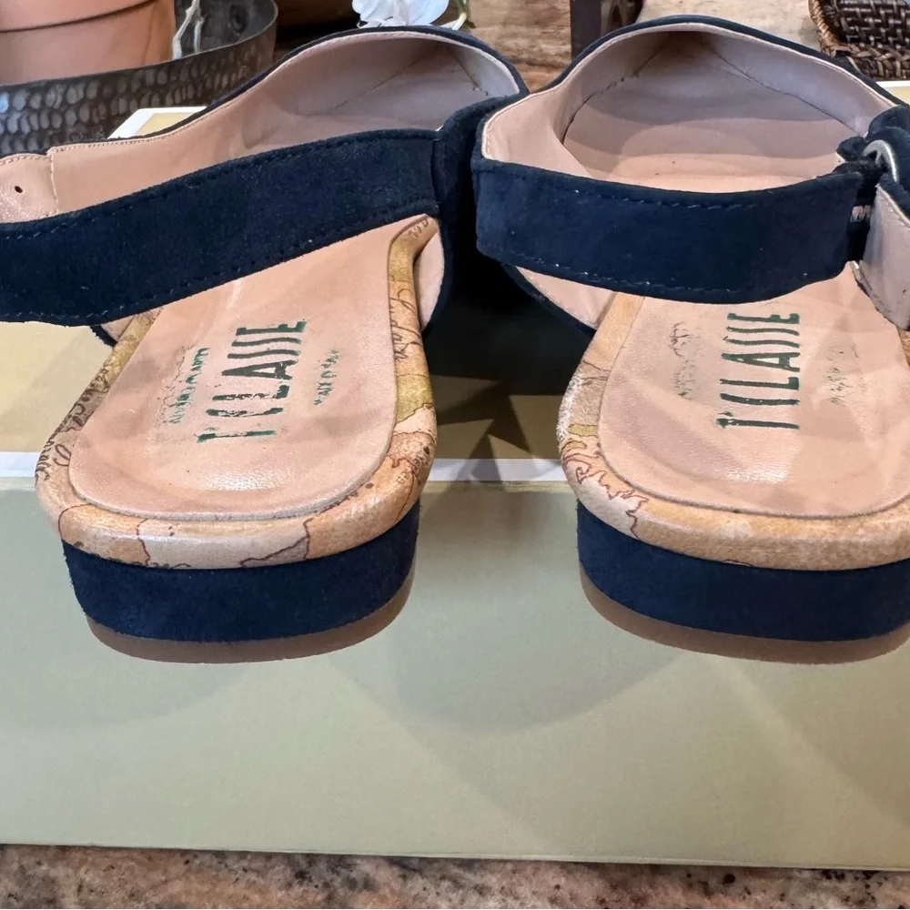 Alviero Martini Navy Pointed Toe Slingback Flats
